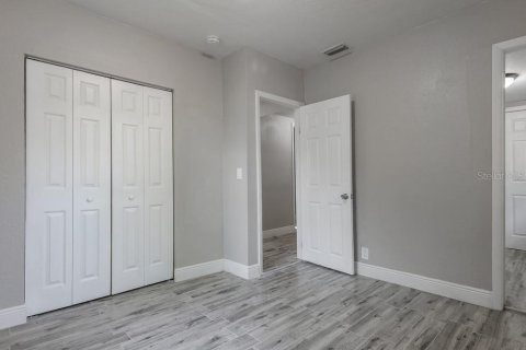 Casa en alquiler en Tampa, Florida, 3 dormitorios, 119.66 m2 № 1848117 - foto 18