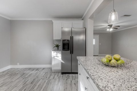 Casa en alquiler en Tampa, Florida, 3 dormitorios, 119.66 m2 № 1848117 - foto 10