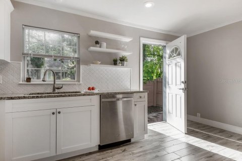 Casa en alquiler en Tampa, Florida, 3 dormitorios, 119.66 m2 № 1848117 - foto 15