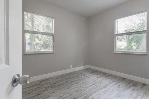 Casa en alquiler en Tampa, Florida, 3 dormitorios, 119.66 m2 № 1848117 - foto 19