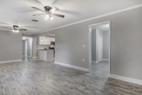 Casa en alquiler en Tampa, Florida, 3 dormitorios, 119.66 m2 № 1848117 - foto 6