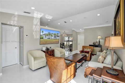 Купить таунхаус в Майами, Флорида 2 спальни, 93.83м2, № 2050805 - фото 7