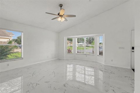 Casa en venta en Palm Bay, Florida, 3 dormitorios, 167.97 m2 № 2386716 - foto 21