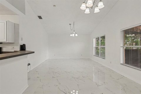 Casa en venta en Palm Bay, Florida, 3 dormitorios, 167.97 m2 № 2386716 - foto 25