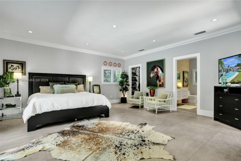 House in Coral Gables, Florida 5 bedrooms, 320.05 sq.m. № 1695636 - photo 26