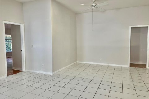 Casa en venta en Leesburg, Florida, 3 dormitorios, 149.2 m2 № 1335656 - foto 10