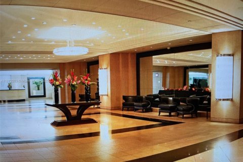 Condominio en alquiler en Miami, Florida, 3 dormitorios, 148.83 m2 № 1922568 - foto 30