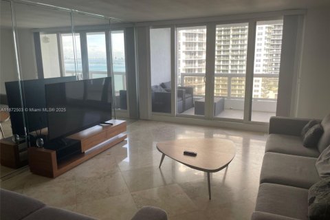 Condominio en alquiler en Miami, Florida, 3 dormitorios, 148.83 m2 № 1922568 - foto 8
