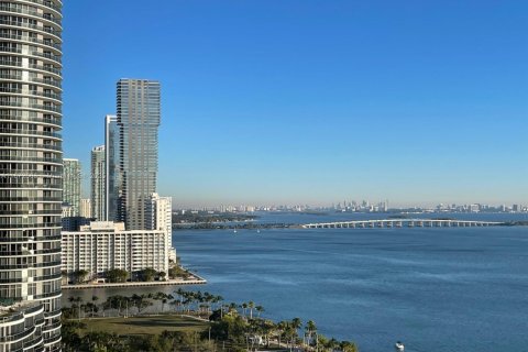 Condominio en alquiler en Miami, Florida, 3 dormitorios, 148.83 m2 № 1922568 - foto 6