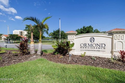 Copropriété à vendre à Ormond Beach, Floride: 3 chambres, 141.49 m2 № 2430466 - photo 2