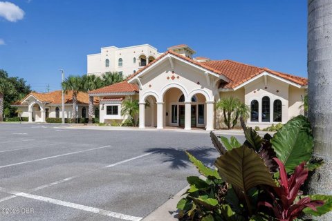Copropriété à vendre à Ormond Beach, Floride: 3 chambres, 141.49 m2 № 2430466 - photo 27