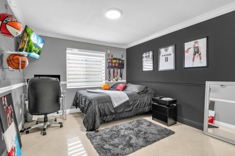 Villa ou maison à vendre à Miami, Floride: 4 chambres, 189.99 m2 № 1951316 - photo 25