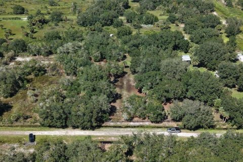 Terreno en venta en Okeechobee, Florida № 2164381 - foto 23