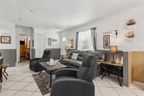 House in Orlando, Florida 2 bedrooms, 74.14 sq.m. № 1876871 - photo 5