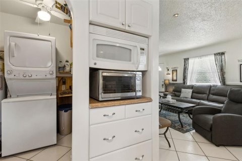 House in Orlando, Florida 2 bedrooms, 74.14 sq.m. № 1876871 - photo 12