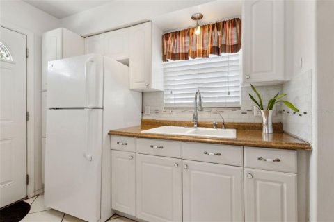 House in Orlando, Florida 2 bedrooms, 74.14 sq.m. № 1876871 - photo 10