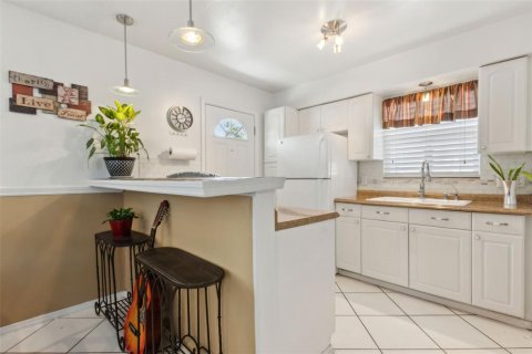 House in Orlando, Florida 2 bedrooms, 74.14 sq.m. № 1876871 - photo 13