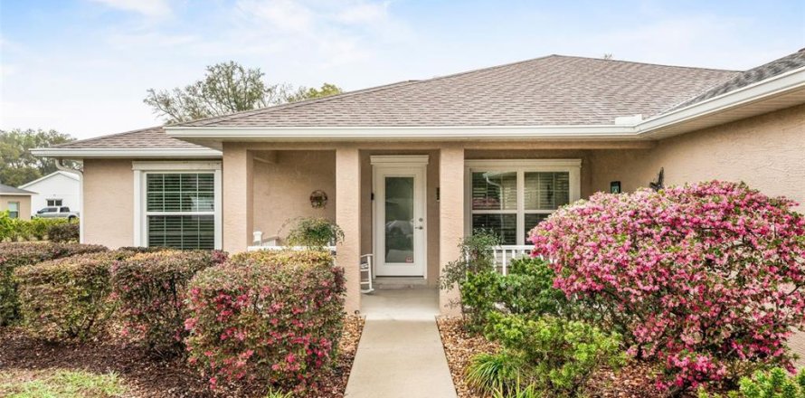 House in Inverness, Florida 4 bedrooms, 180.6 sq.m. № 1822295