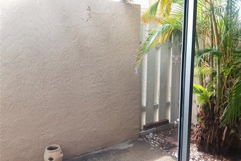House in Sarasota, Florida 2 bedrooms, 140.84 sq.m. № 1832944 - photo 18