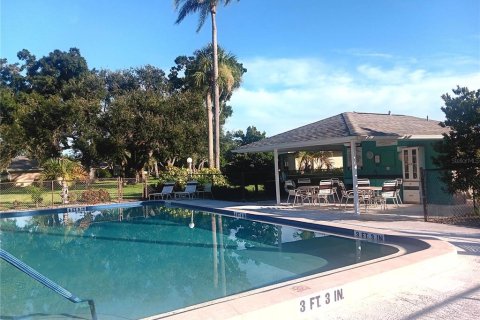 House in Sarasota, Florida 2 bedrooms, 140.84 sq.m. № 1832944 - photo 27