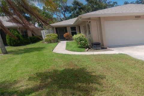House in Sarasota, Florida 2 bedrooms, 140.84 sq.m. № 1832944 - photo 2