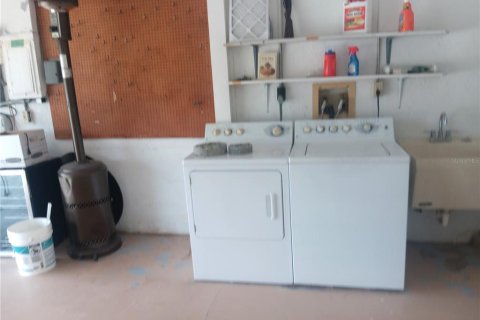 House in Sarasota, Florida 2 bedrooms, 140.84 sq.m. № 1832944 - photo 19