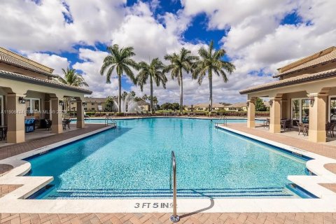 Купить виллу или дом в Хомстед, Флорида 3 спальни, 108.6м2, № 1957065 - фото 15