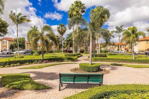 Купить виллу или дом в Хомстед, Флорида 3 спальни, 108.6м2, № 1957065 - фото 18