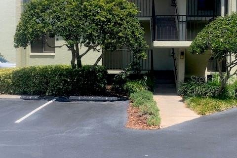 Condo in Saint Petersburg, Florida, 2 bedrooms  № 2230889