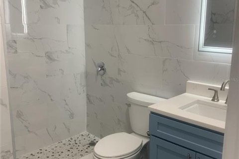 Condo in Saint Petersburg, Florida, 2 bedrooms  № 2230889 - photo 8