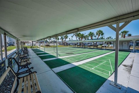 Condo in Saint Petersburg, Florida, 2 bedrooms  № 2199856 - photo 9