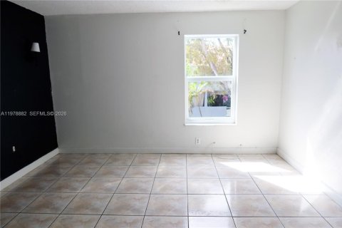 Купить кондоминиум в Хайалиа, Флорида 1 спальня, 73.39м2, № 2043444 - фото 9