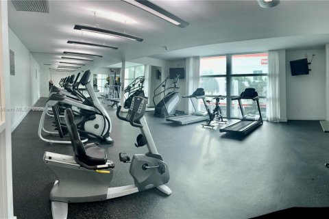 Condominio en venta en Miami, Florida, 1 dormitorio, 63.08 m2 № 1956345 - foto 6