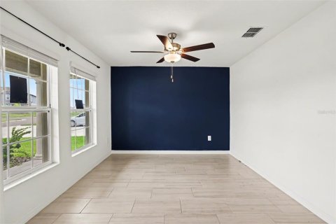 Villa ou maison à vendre à Wimauma, Floride: 4 chambres, 210.89 m2 № 2258536 - photo 5