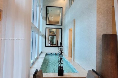 Condo in Hallandale Beach, Florida, 3 bedrooms  № 1959336 - photo 20