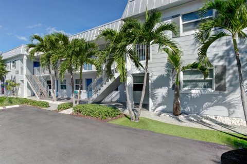 Apartamento en alquiler en Fort Lauderdale, Florida, 1 dormitorio, 911.46 m2 № 2417390 - foto 2