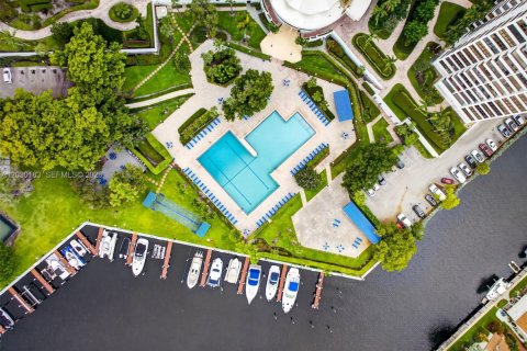 Copropriété à louer à Hallandale Beach, Floride: 1 chambre, 76.92 m2 № 2153717 - photo 26