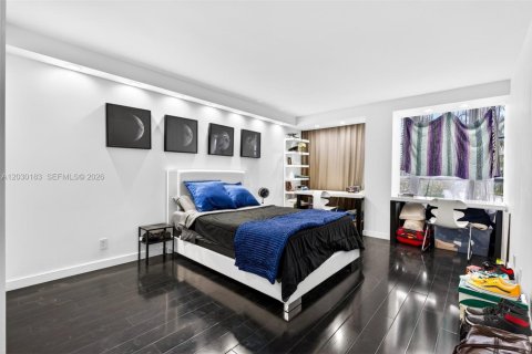 Copropriété à louer à Hallandale Beach, Floride: 1 chambre, 76.92 m2 № 2153717 - photo 17