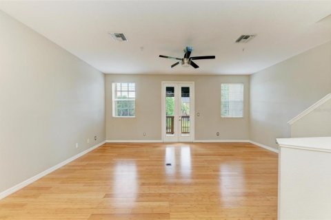 Adosado en venta en Tampa, Florida, 3 dormitorios, 159.23 m2 № 1883924 - foto 10