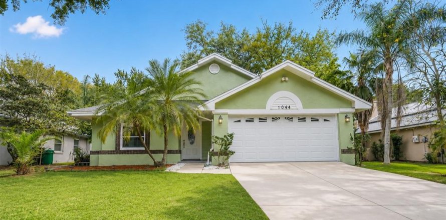 House in Orlando, Florida 3 bedrooms, 192.68 sq.m. № 2104861