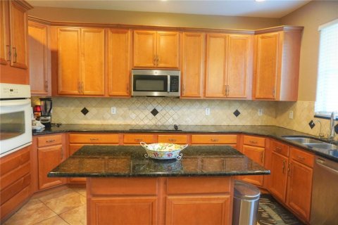 House in Wesley Chapel, Florida 5 bedrooms, 271.46 sq.m. № 1852694 - photo 6