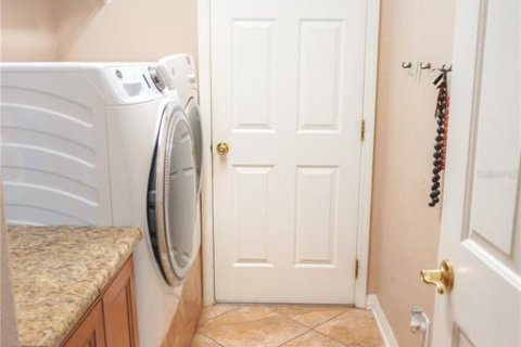 House in Wesley Chapel, Florida 5 bedrooms, 271.46 sq.m. № 1852694 - photo 22