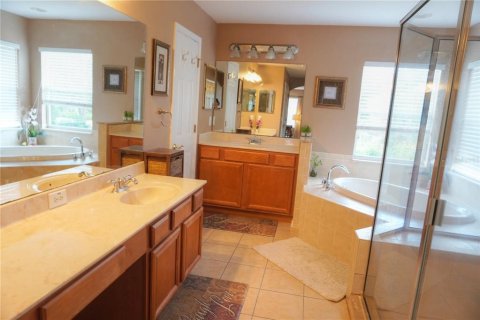House in Wesley Chapel, Florida 5 bedrooms, 271.46 sq.m. № 1852694 - photo 15