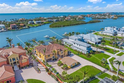 Купить виллу или дом в Нокомис, Флорида 15 комнат, 398.83м2, № 1557151 - фото 1