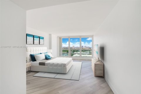 Снять в аренду кондоминиум в Форт-Лодердейл, Флорида 2 спальни, 168.43м2, № 2067185 - фото 13