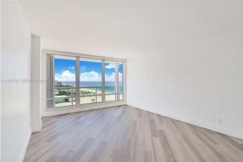 Снять в аренду кондоминиум в Форт-Лодердейл, Флорида 2 спальни, 168.43м2, № 2067185 - фото 16