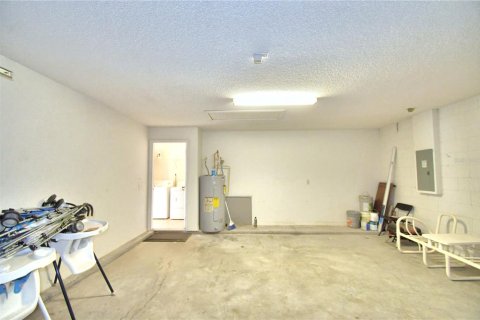 House in Haines City, Florida 4 bedrooms, 156.91 sq.m. № 1901114 - photo 20