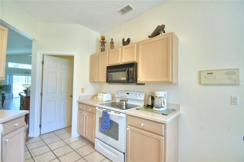 House in Haines City, Florida 4 bedrooms, 156.91 sq.m. № 1901114 - photo 15