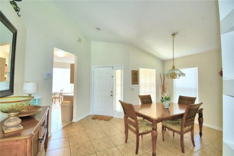 House in Haines City, Florida 4 bedrooms, 156.91 sq.m. № 1901114 - photo 22