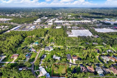 Terreno en venta en Tampa, Florida № 1905085 - foto 9